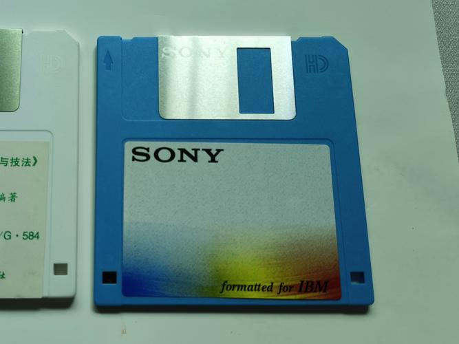 为什么电脑只剩c盘 为什么电脑只剩c盘